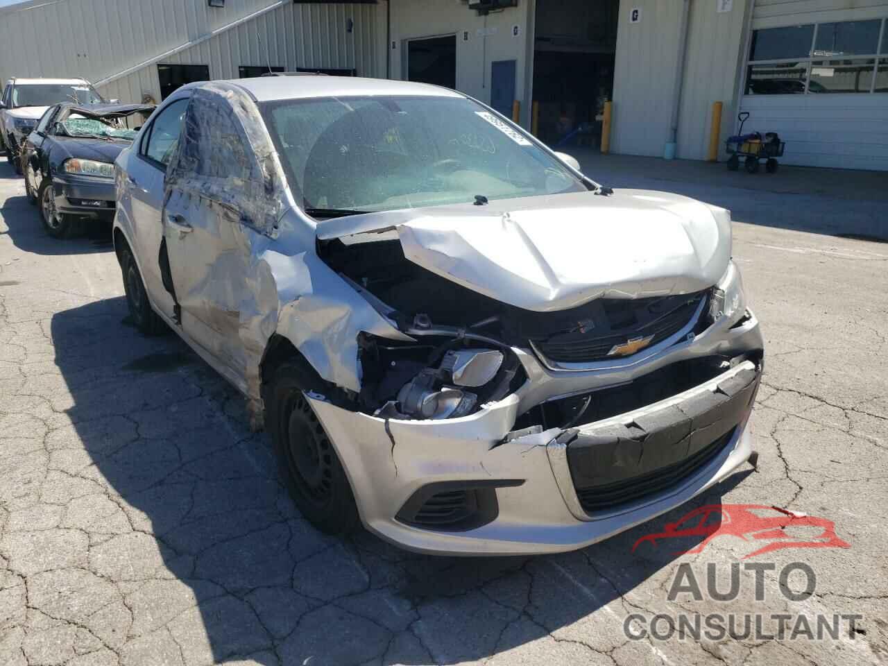 CHEVROLET SONIC 2017 - 1G1JB5SH5H4167272