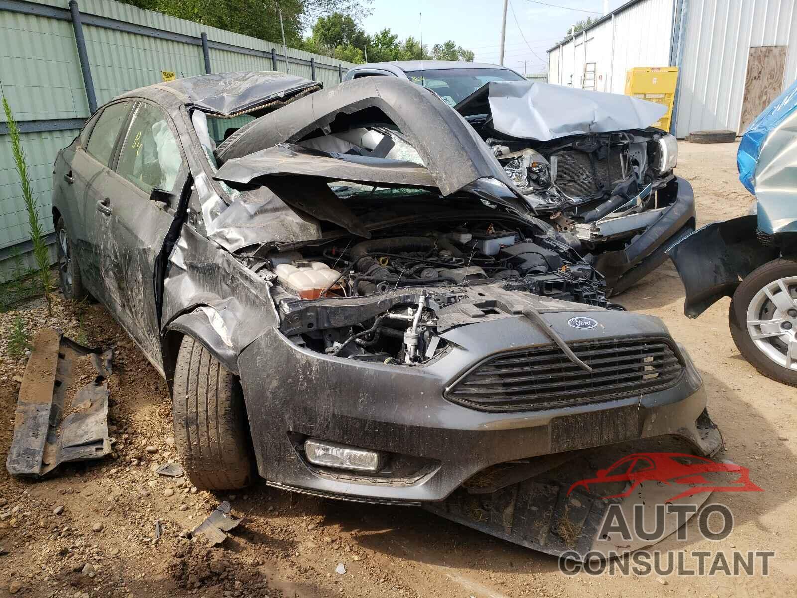 FORD FOCUS 2018 - 1FADP3FE5JL215428