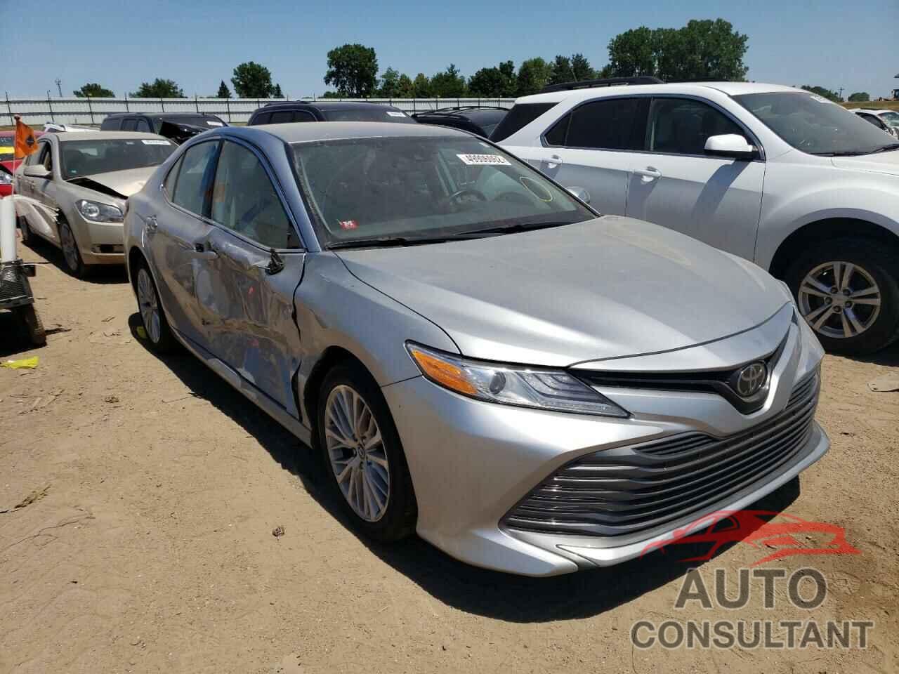 TOYOTA CAMRY 2020 - 4T1F11AKXLU889315