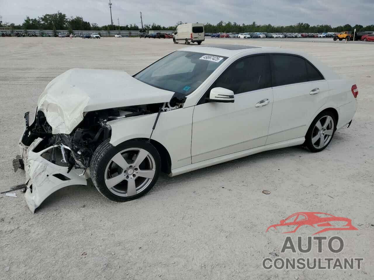 MERCEDES-BENZ E-CLASS 2011 - WDDHF5GBXBA288571