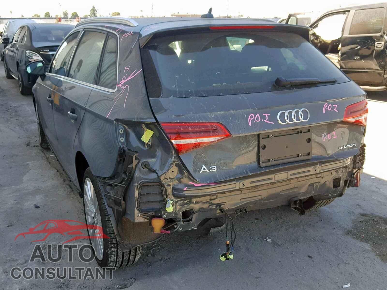 AUDI A3 2017 - WAUTPBFF3HA129076