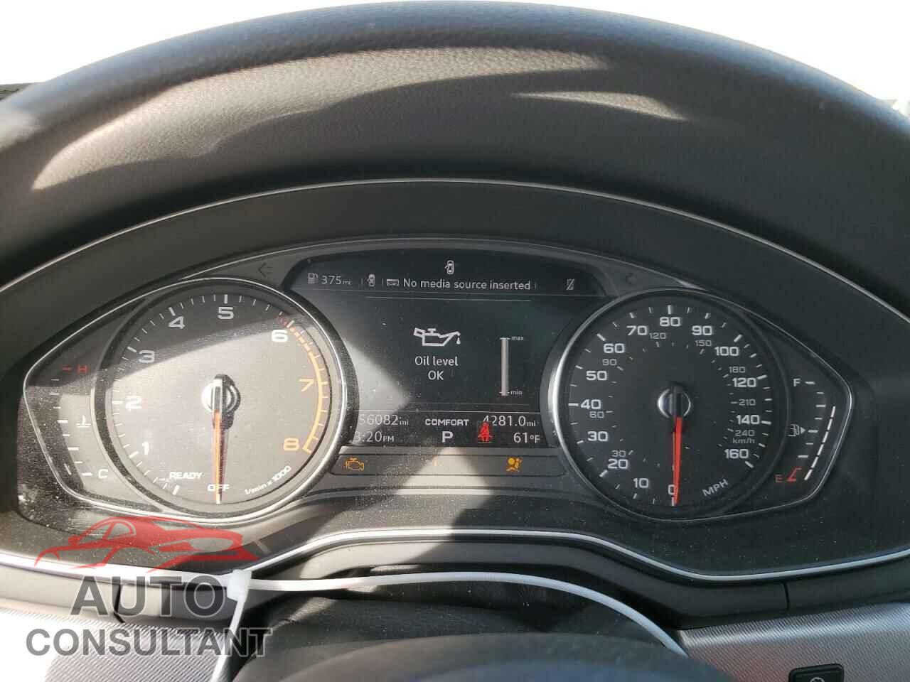 AUDI A4 2019 - WAUDNAF48KA035012