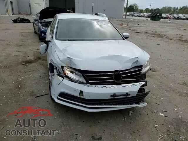 VOLKSWAGEN JETTA 2017 - 3VW2B7AJ4HM246669