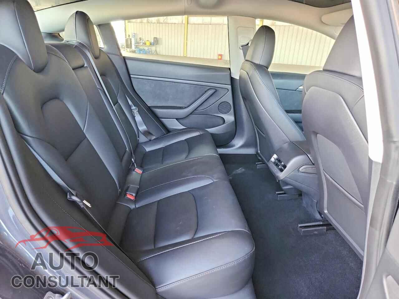 TESLA MODEL 3 2023 - 5YJ3E1EA2PF657156