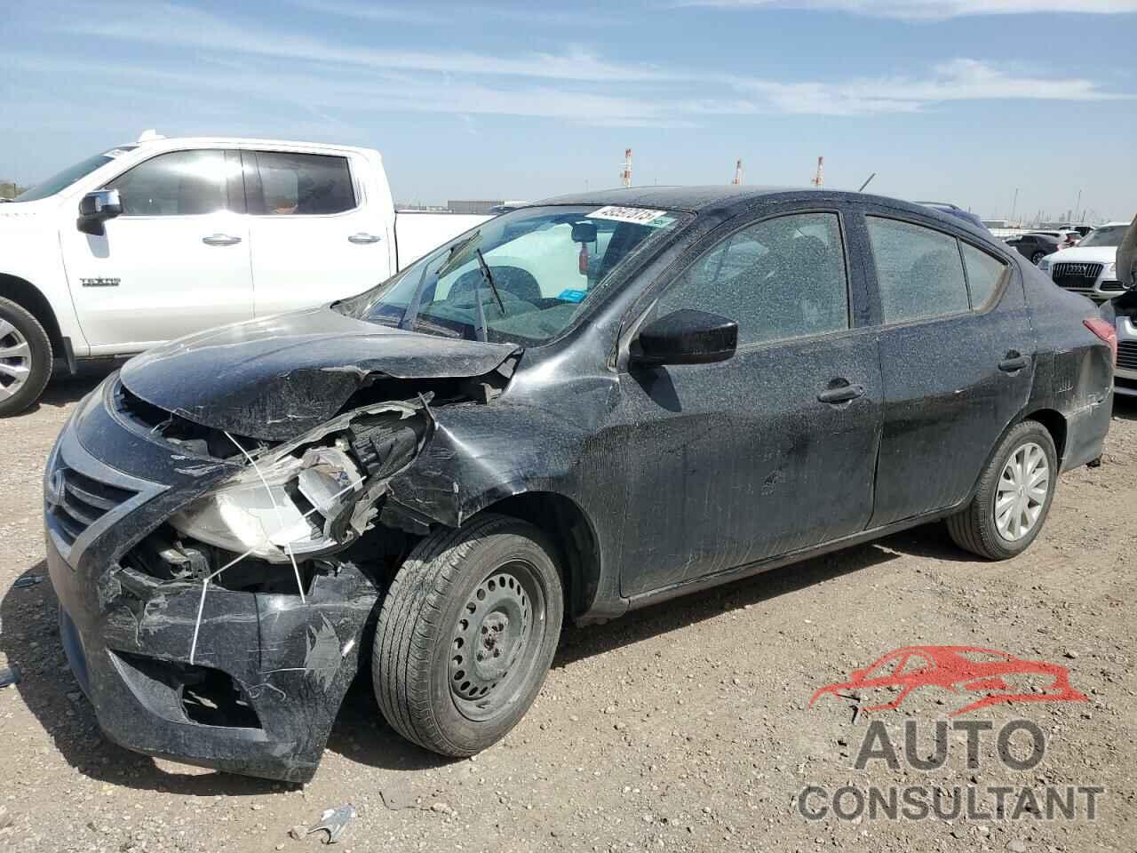 NISSAN VERSA 2018 - 3N1CN7AP1JL862542
