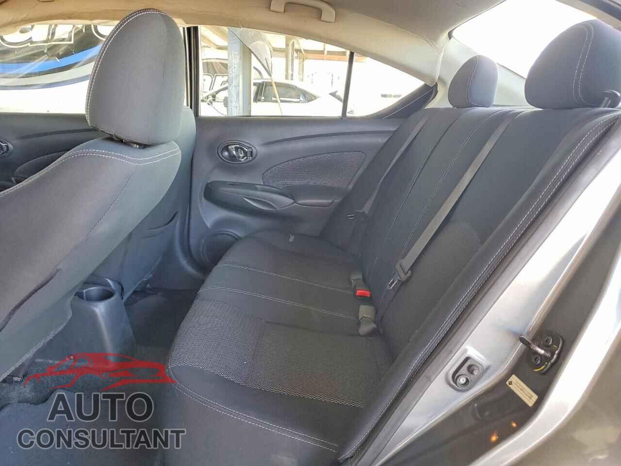 NISSAN VERSA 2017 - 3N1CN7AP8HL802476