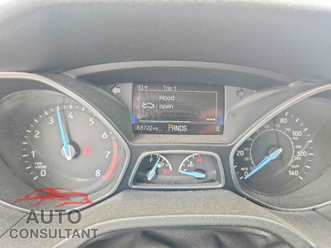 FORD FOCUS 2015 - 1FADP3K20FL318419