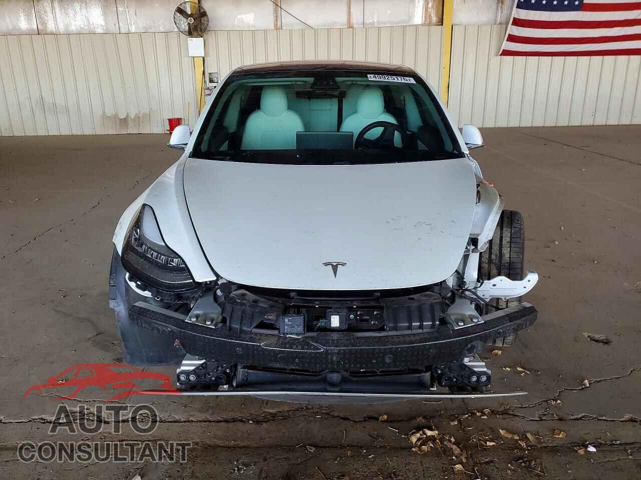 TESLA MODEL 3 2018 - 5YJ3E1EB0JF081602