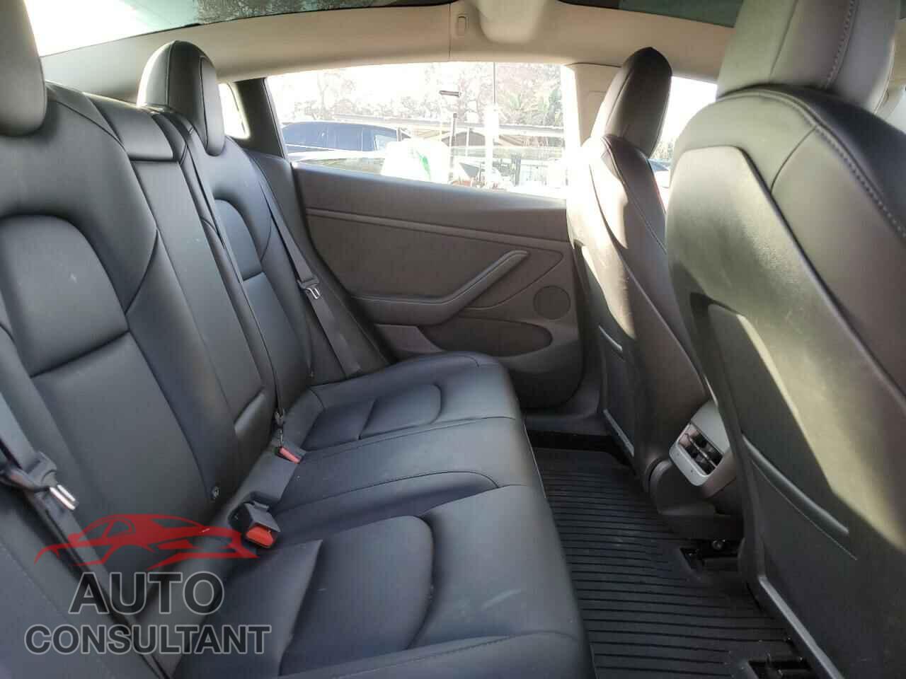 TESLA MODEL 3 2021 - 5YJ3E1EA1MF096587