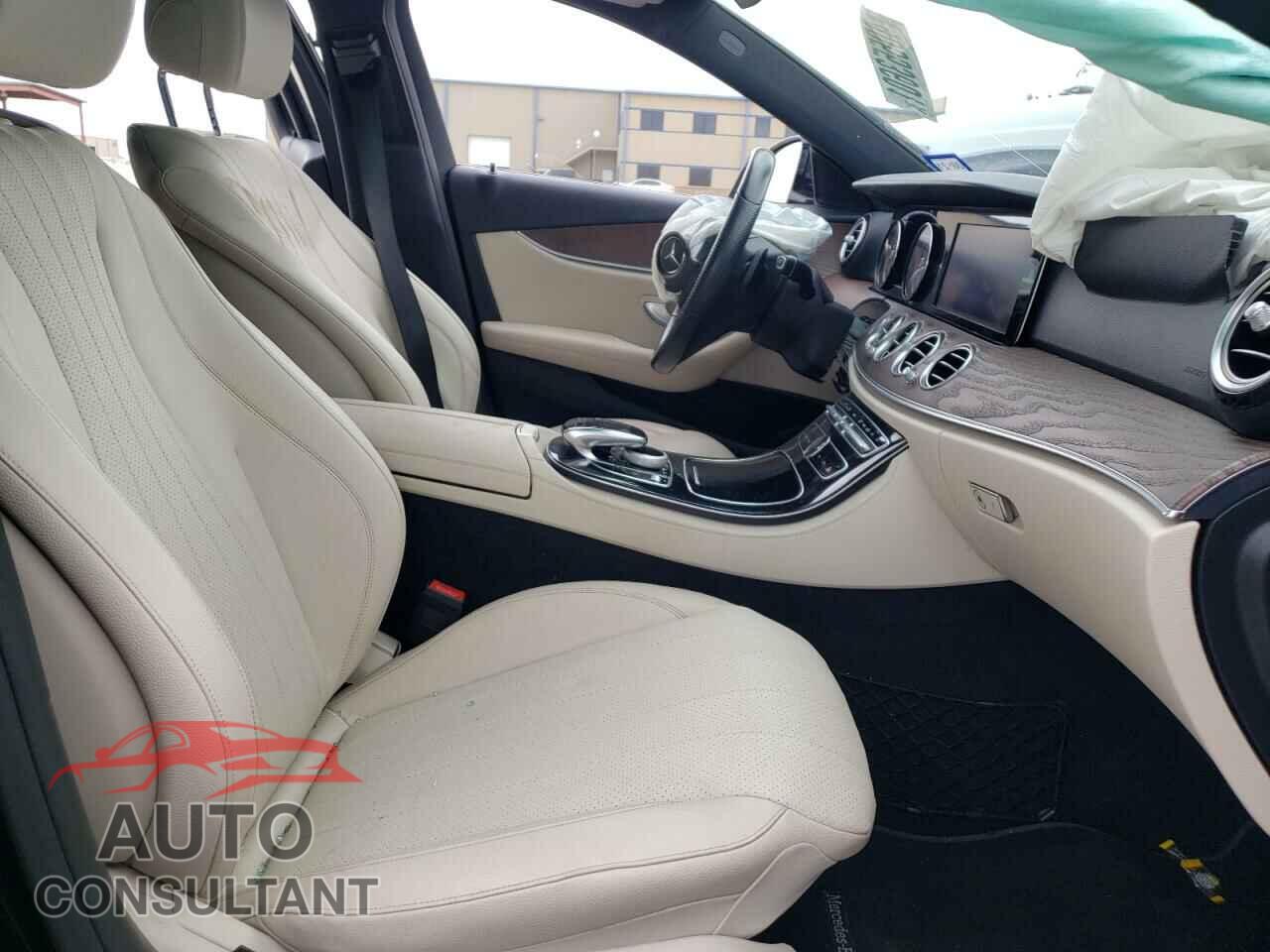 MERCEDES-BENZ E CLASS 2017 - WDDZF4JB8HA032171