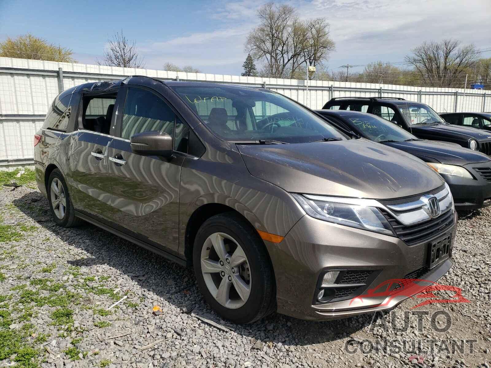 HONDA ODYSSEY 2018 - 5FNRL6H50JB032869