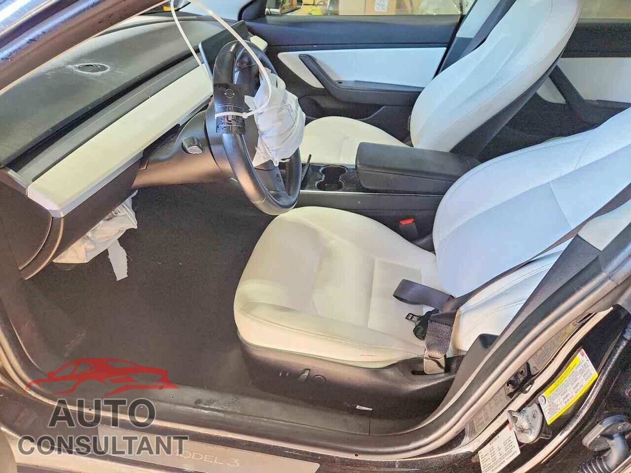 TESLA MODEL 3 2018 - 5YJ3E1EB3JF099155