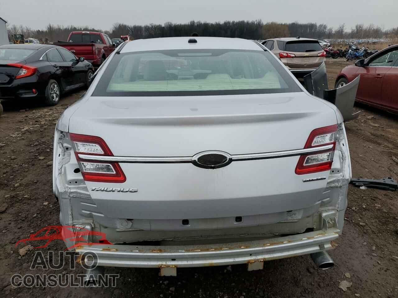 FORD TAURUS 2016 - 1FAHP2D82GG140522