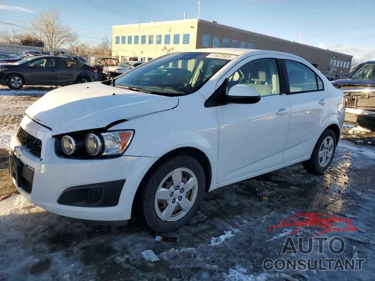 CHEVROLET SONIC 2013 - 1G1JB5SH5D4144326