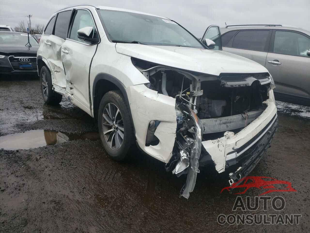 TOYOTA HIGHLANDER 2018 - 5TDJZRFH8JS525396