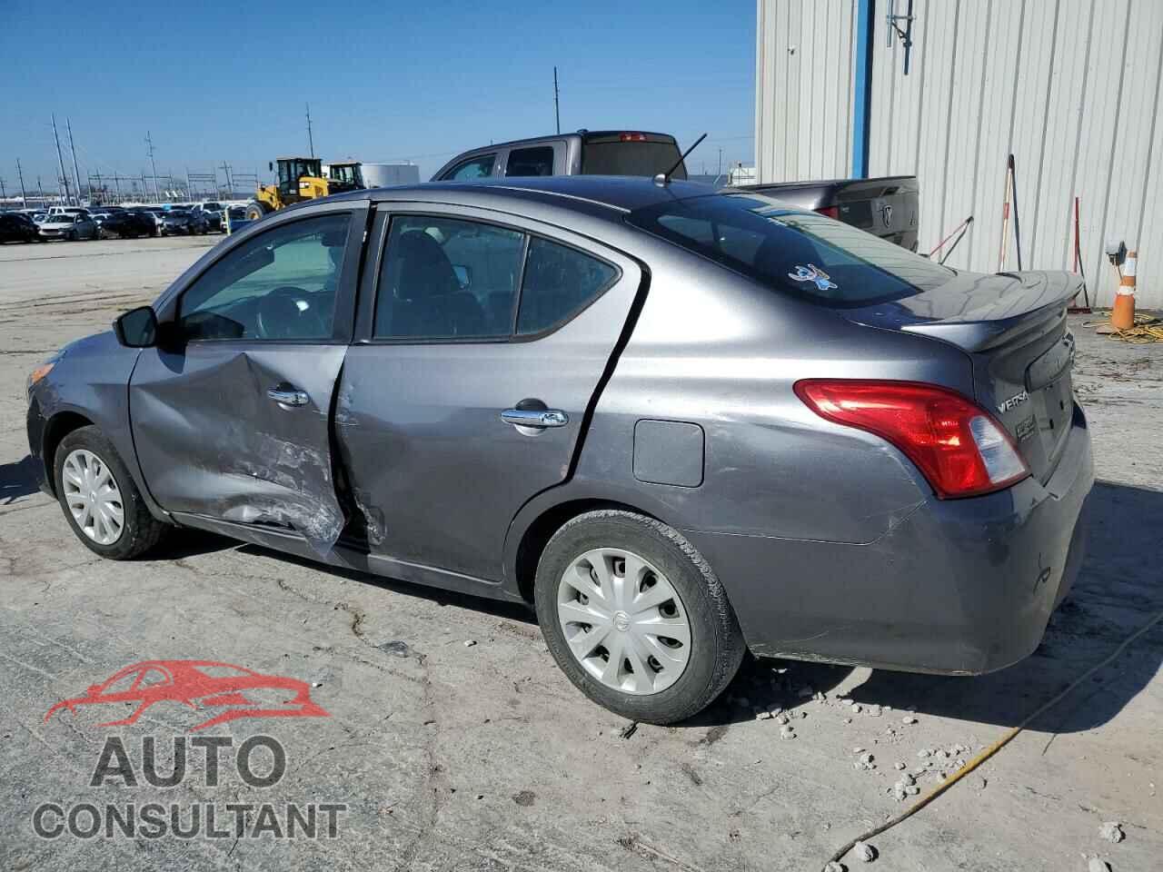 NISSAN VERSA 2017 - 3N1CN7AP3HL805544