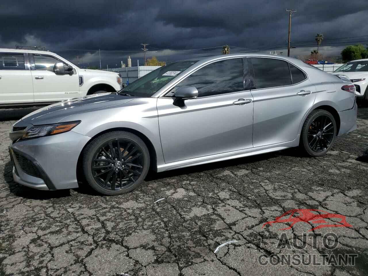 TOYOTA CAMRY 2022 - 4T1K31AK8NU595648