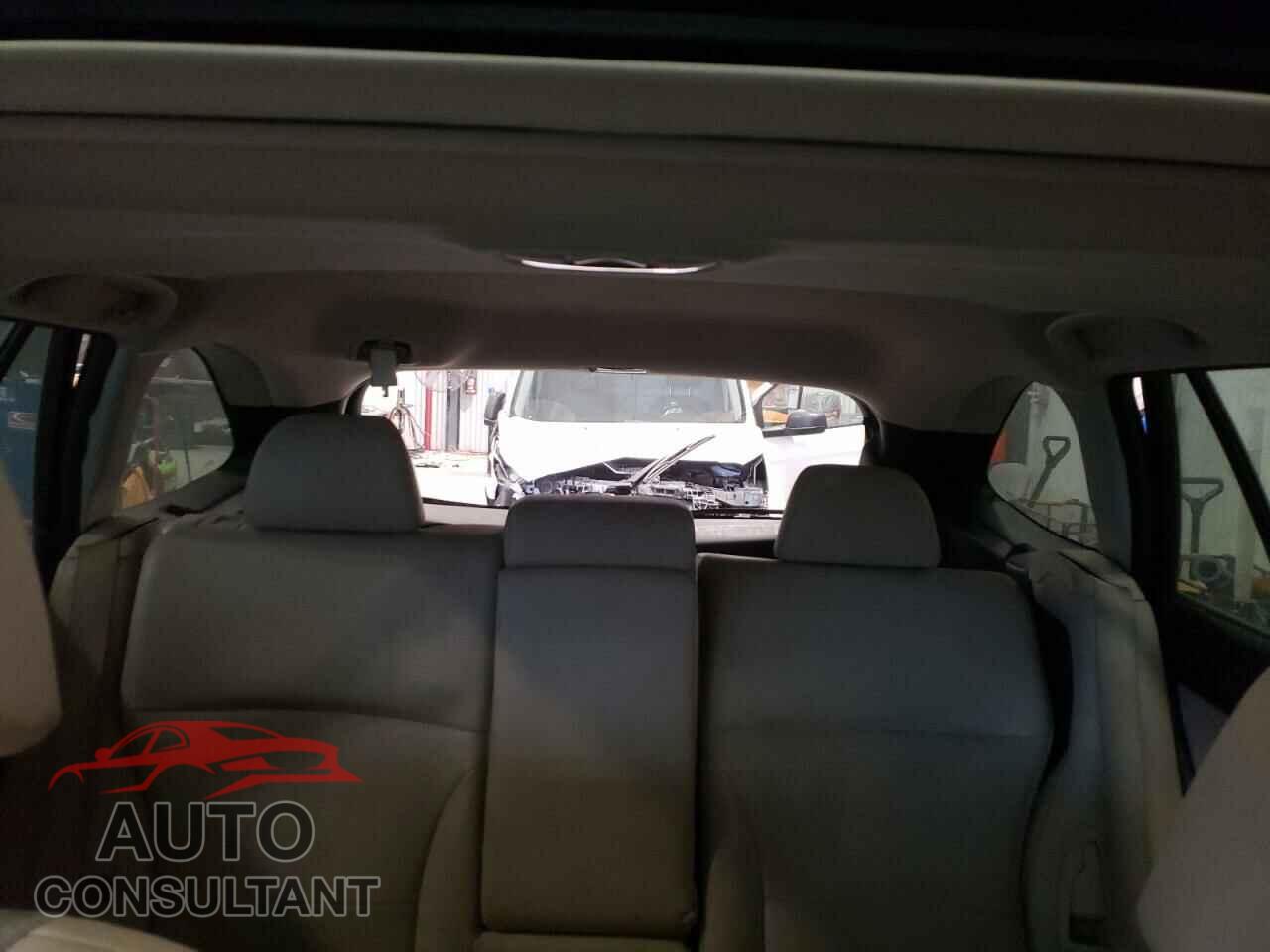 SUBARU OUTBACK 2017 - 4S4BSANC6H3284882