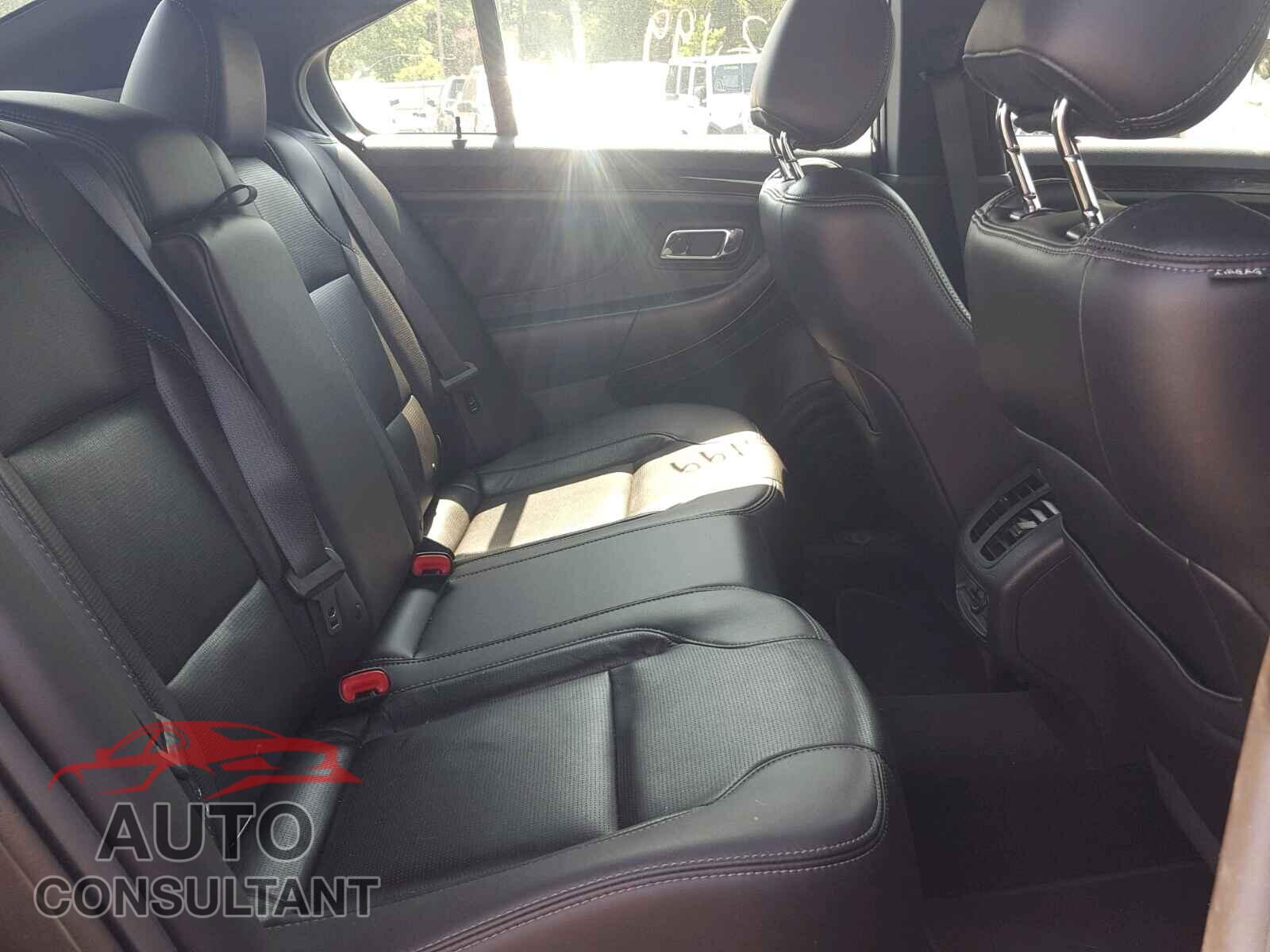FORD TAURUS 2015 - 1FAHP2F89FG194802