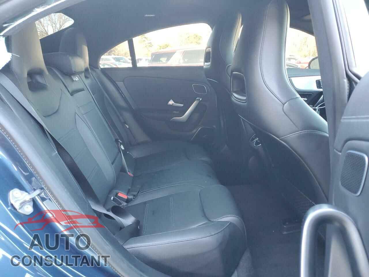 MERCEDES-BENZ CLA-CLASS 2020 - W1K5J4HB4LN088564