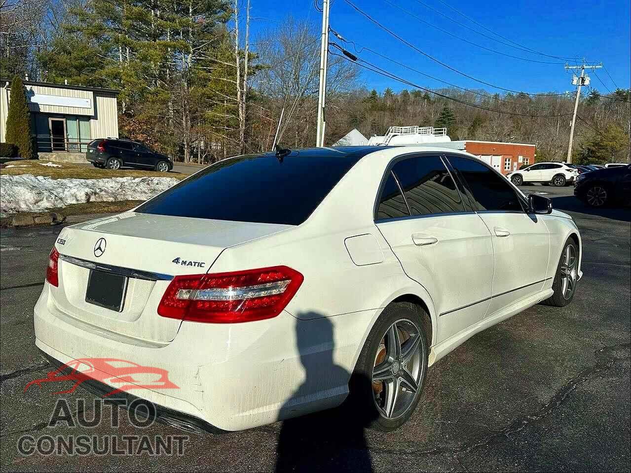 MERCEDES-BENZ E-CLASS 2010 - WDDHF8HB2AA120888