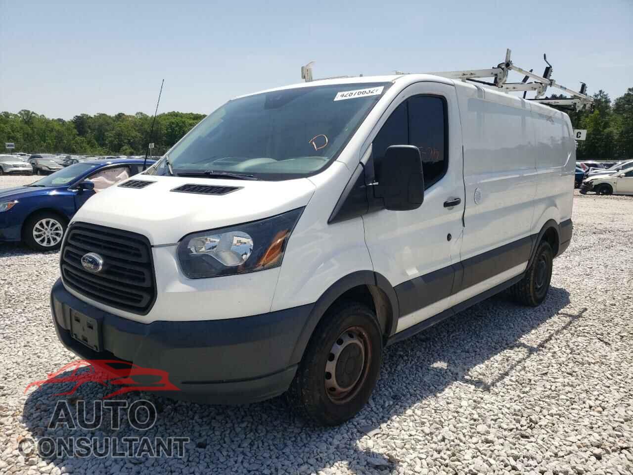 FORD TRANSIT CO 2017 - 1FTYR1YM4HKA69232