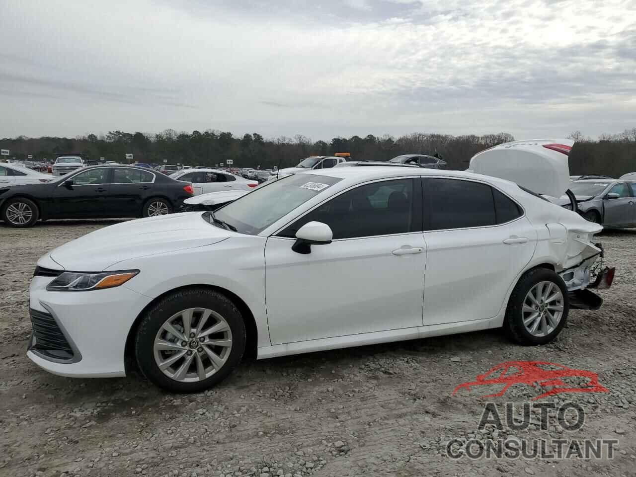 TOYOTA CAMRY 2024 - 4T1C11AK7RU188842