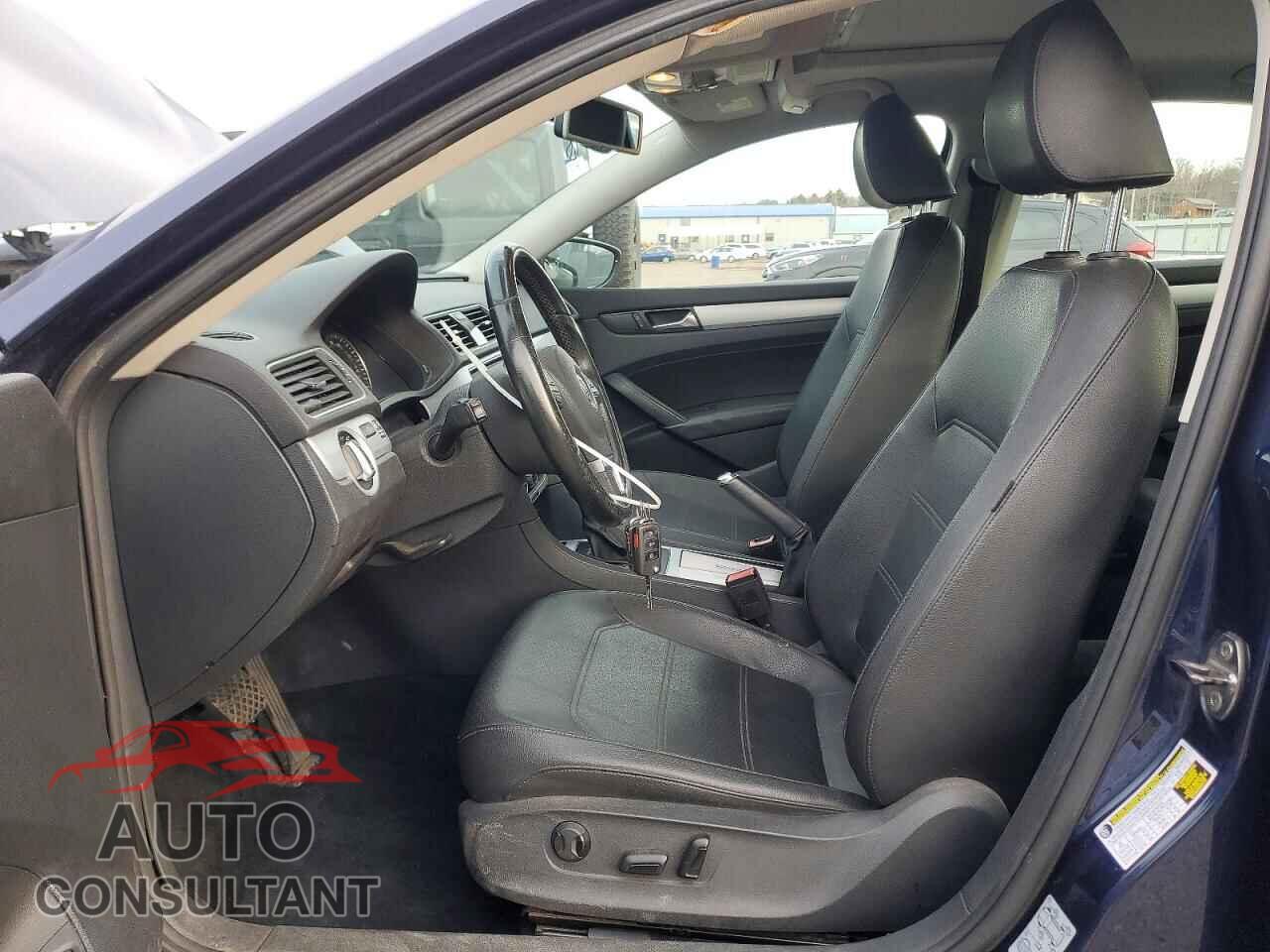 VOLKSWAGEN PASSAT 2012 - 1VWBN7A32CC011299
