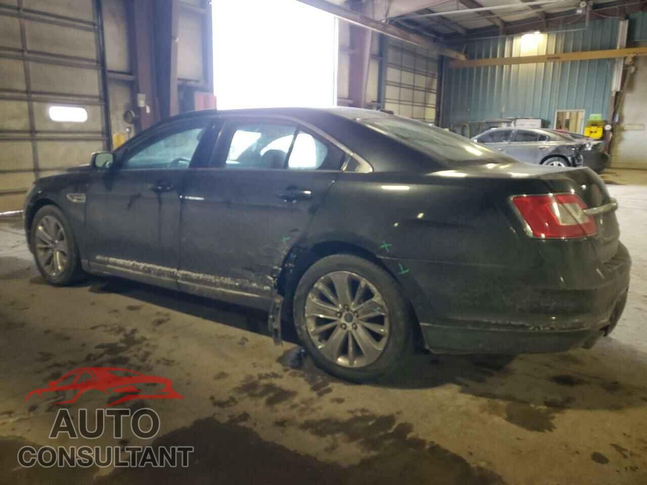 FORD TAURUS 2011 - 1FAHP2FW7BG151021