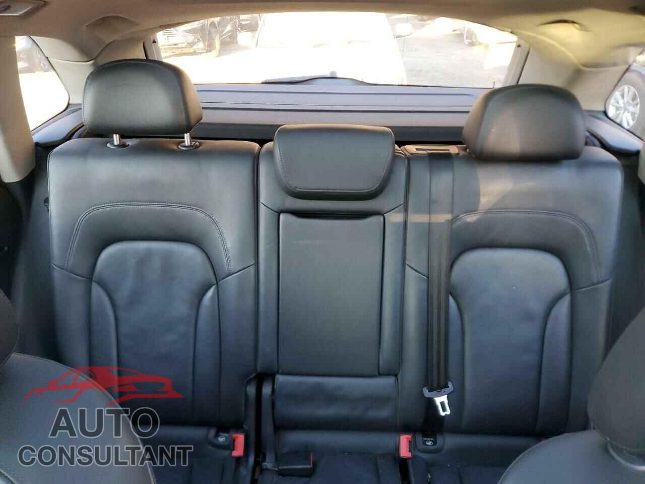 AUDI Q5 2011 - WA1CFAFP4BA010737