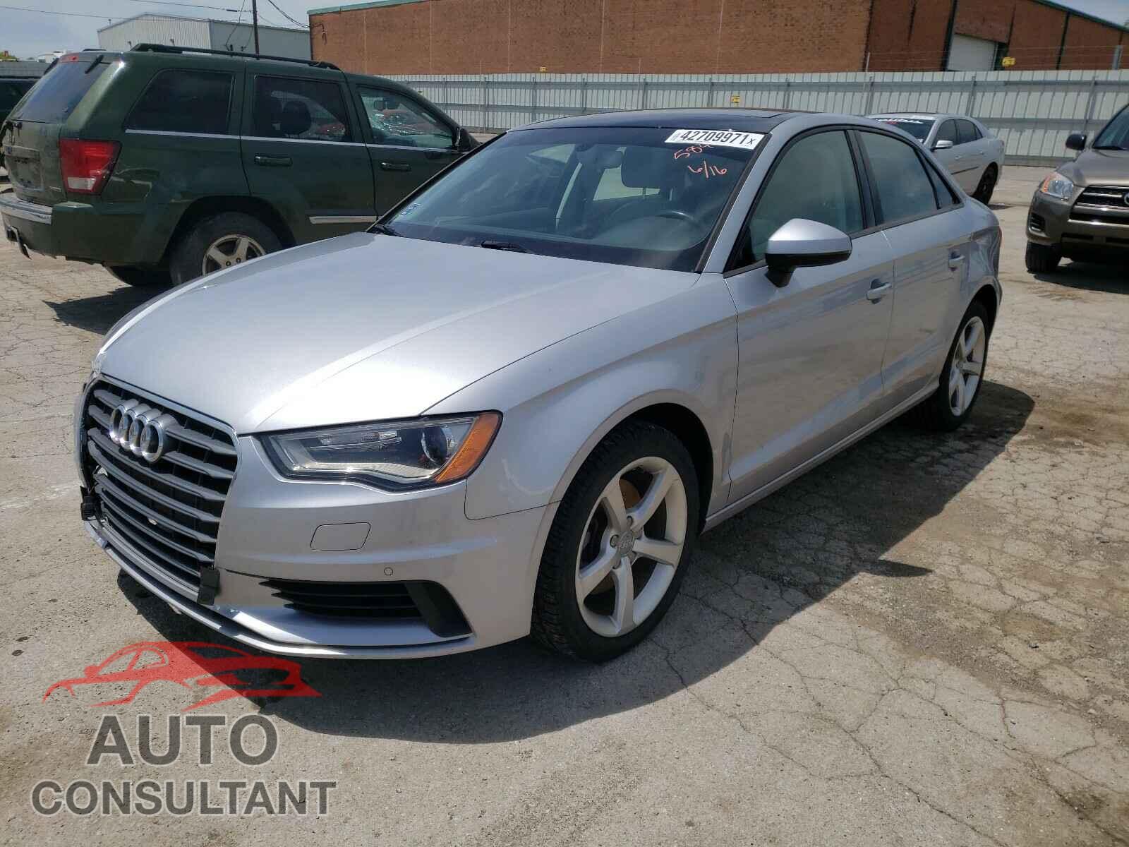 AUDI A3 2016 - WAUA7GFF2G1065843