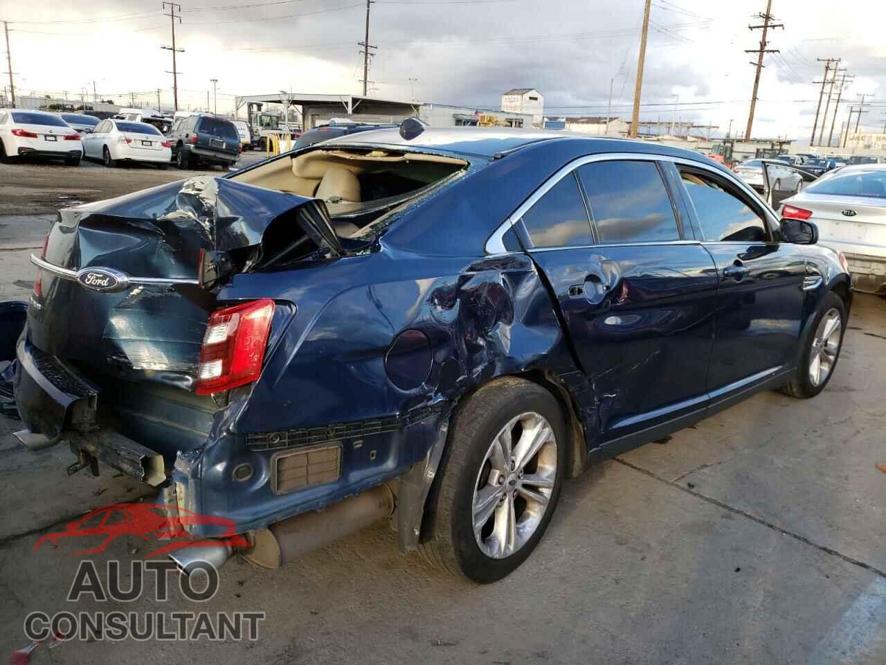 FORD TAURUS 2017 - 1FAHP2D85HG110884