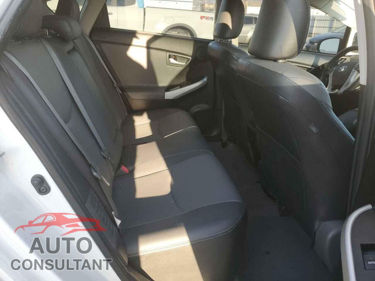 TOYOTA PRIUS 2014 - JTDKN3DP8E3064019