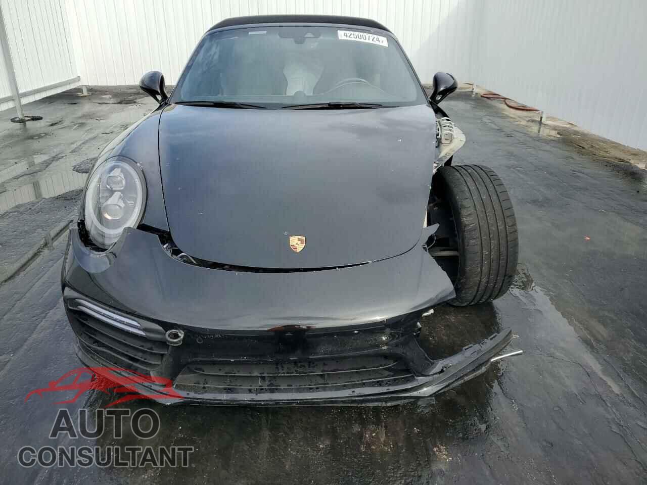 PORSCHE 911 2019 - WP0CD2A96KS144251