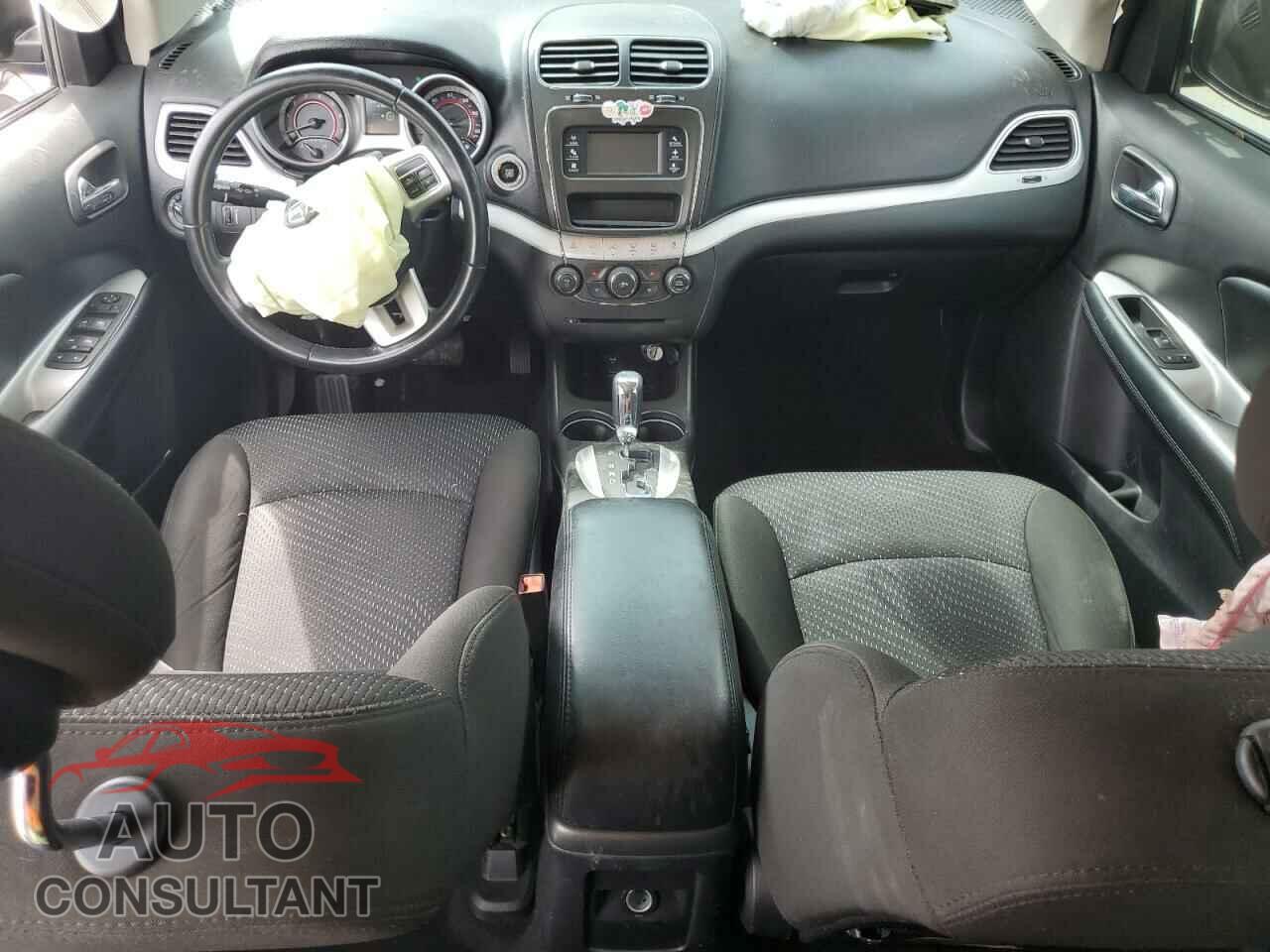 DODGE JOURNEY 2020 - 3C4PDCAB2LT194560