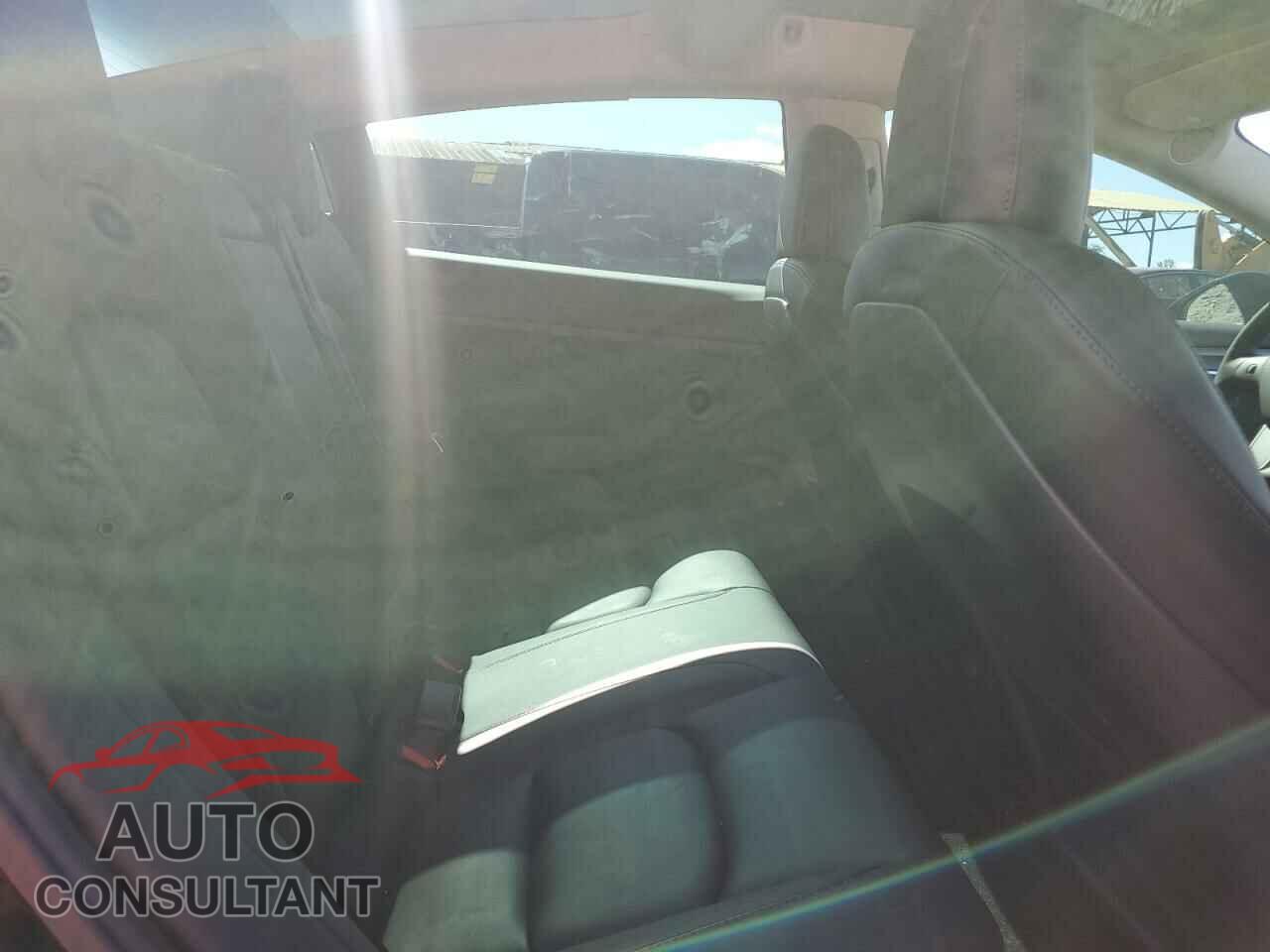 TESLA MODEL 3 2022 - 5YJ3E1EC7NF168332
