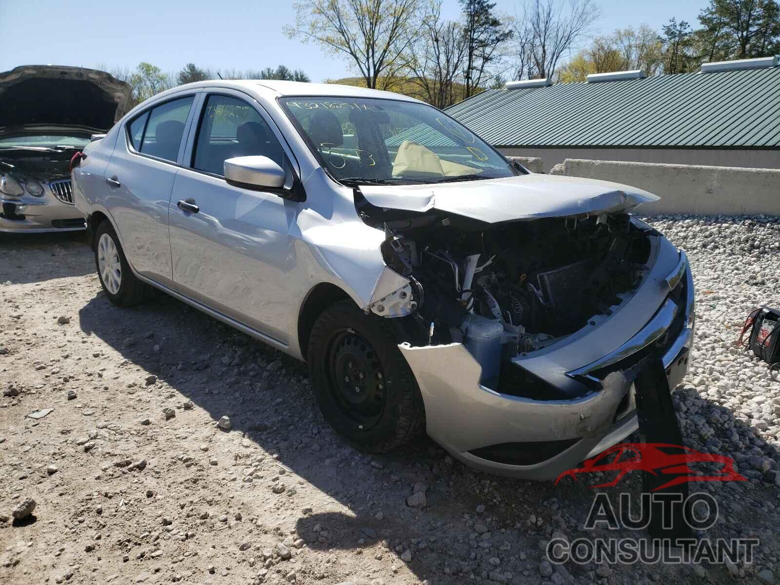 NISSAN VERSA 2019 - 3N1CN7AP8KL822508