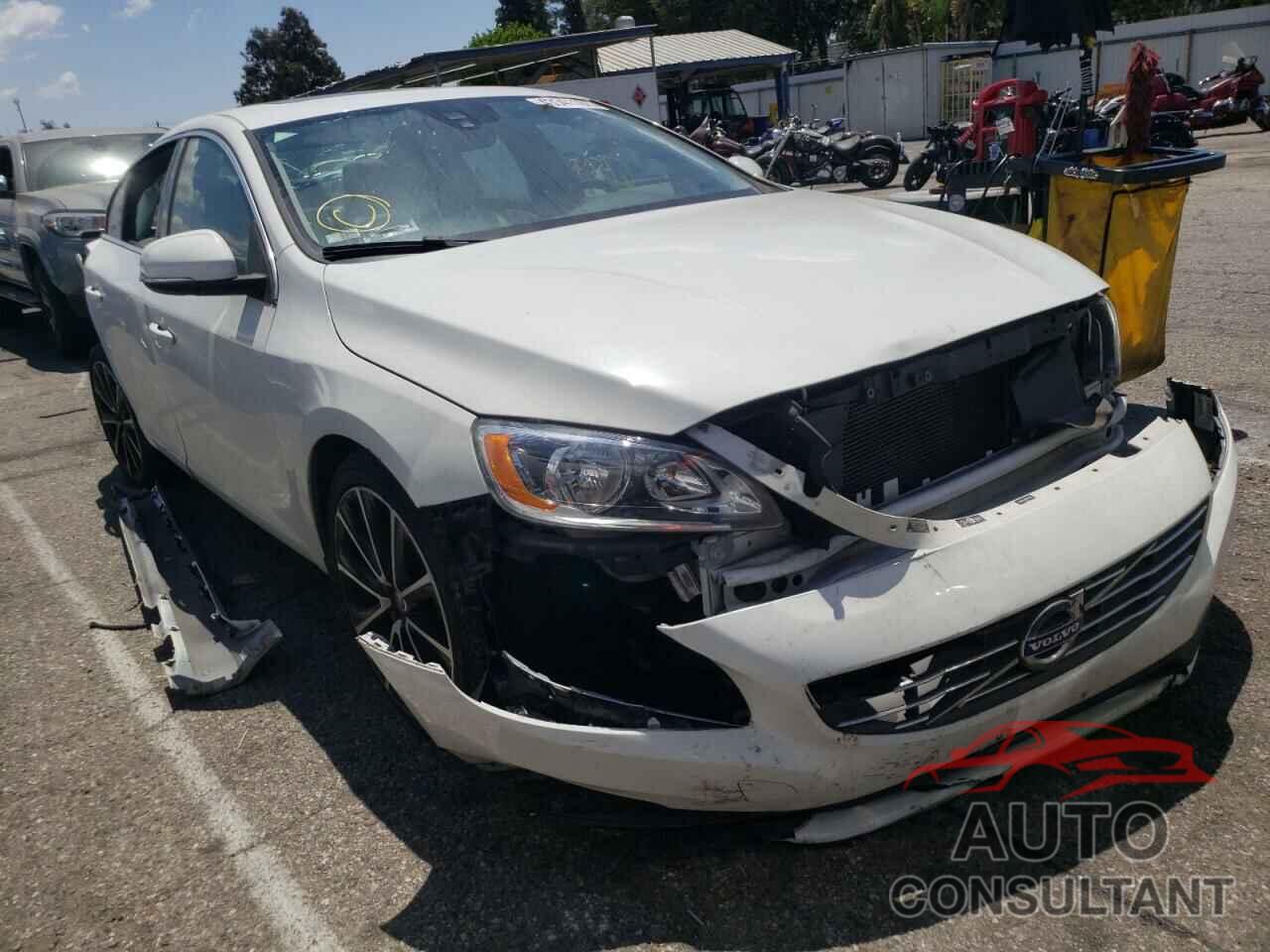 VOLVO S60 2016 - YV126MFK5G2395938