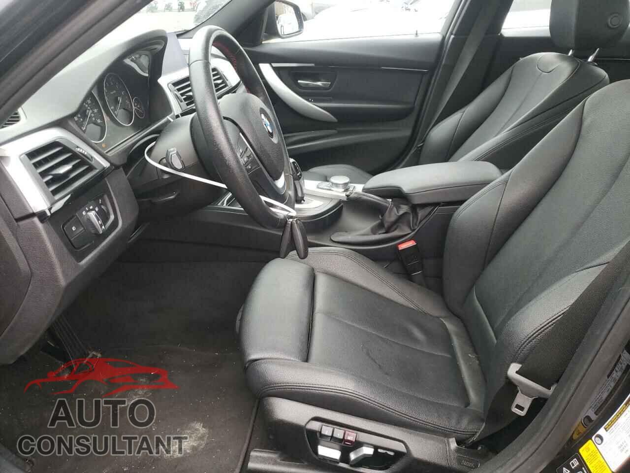 BMW 3 SERIES 2018 - WBA8D9C52JEB35701