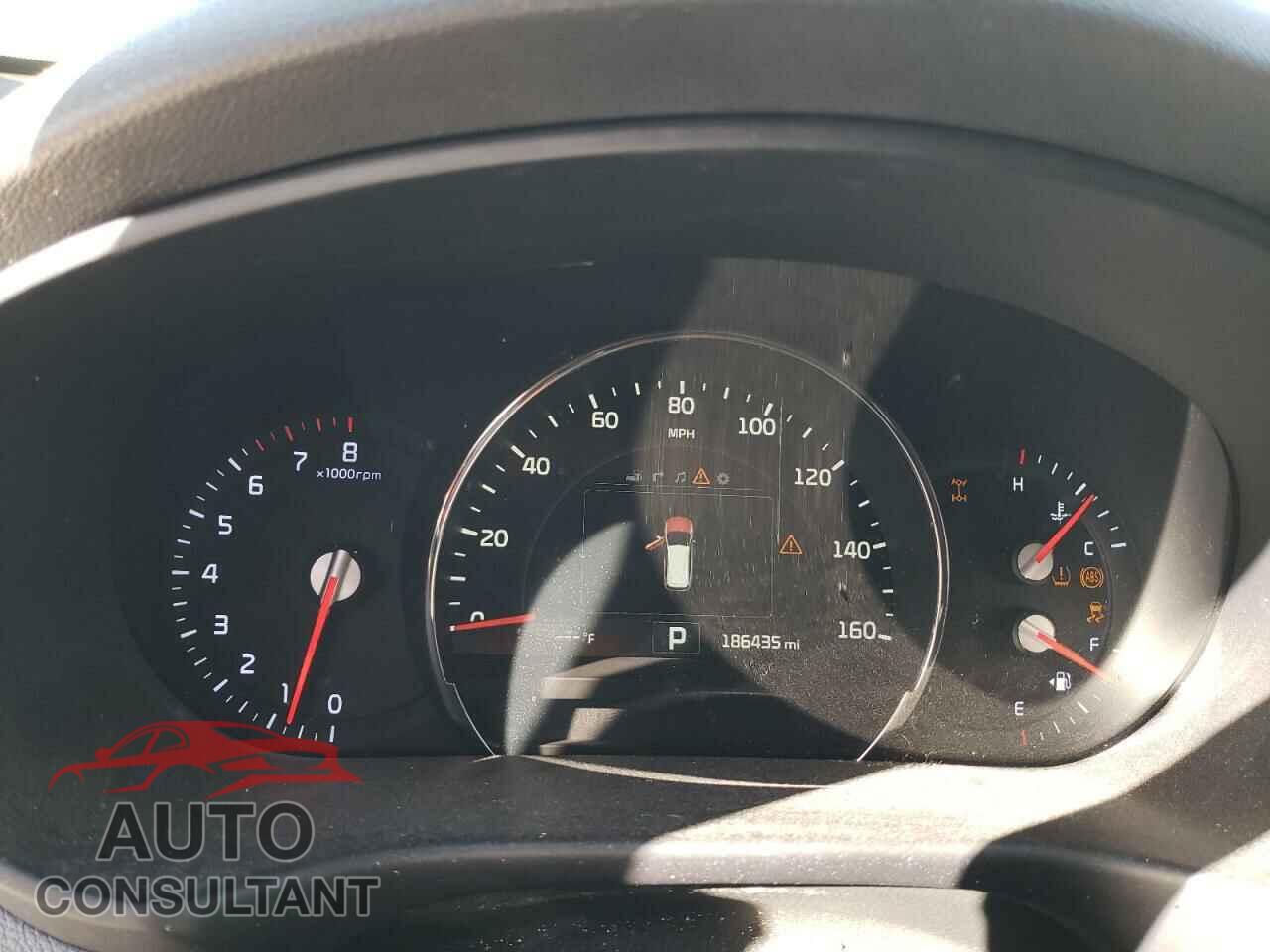 KIA SORENTO 2017 - 5XYPKDA58HG204514