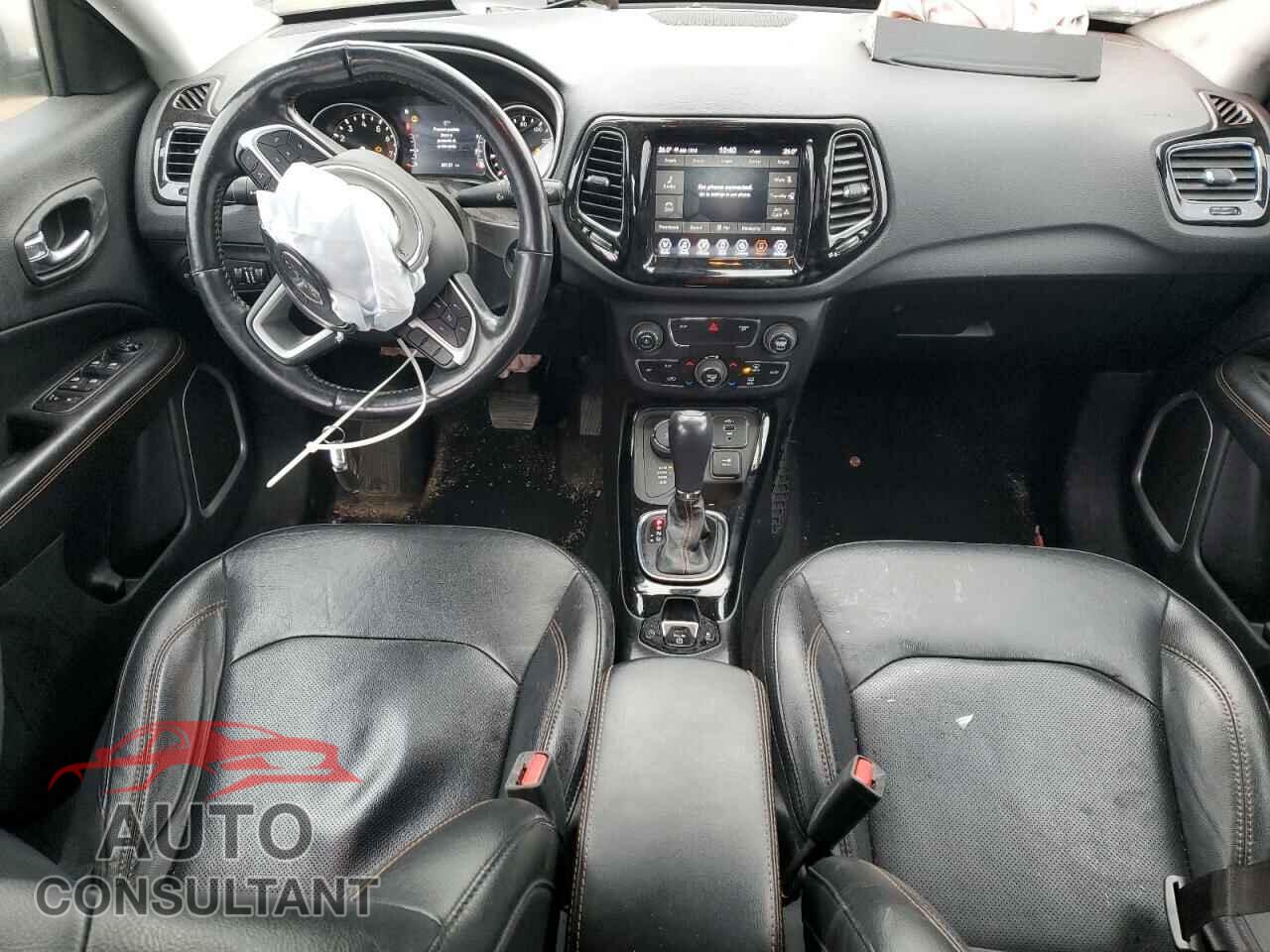 JEEP COMPASS 2019 - 3C4NJDCB2KT828290