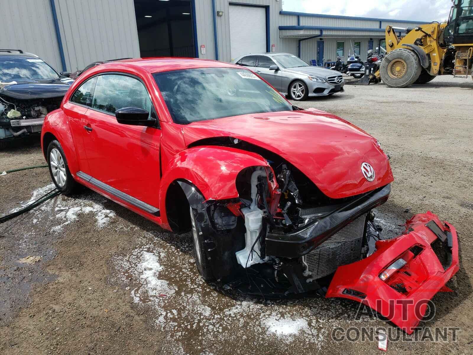 VOLKSWAGEN BEETLE 2017 - 3VWF17AT8HM614812