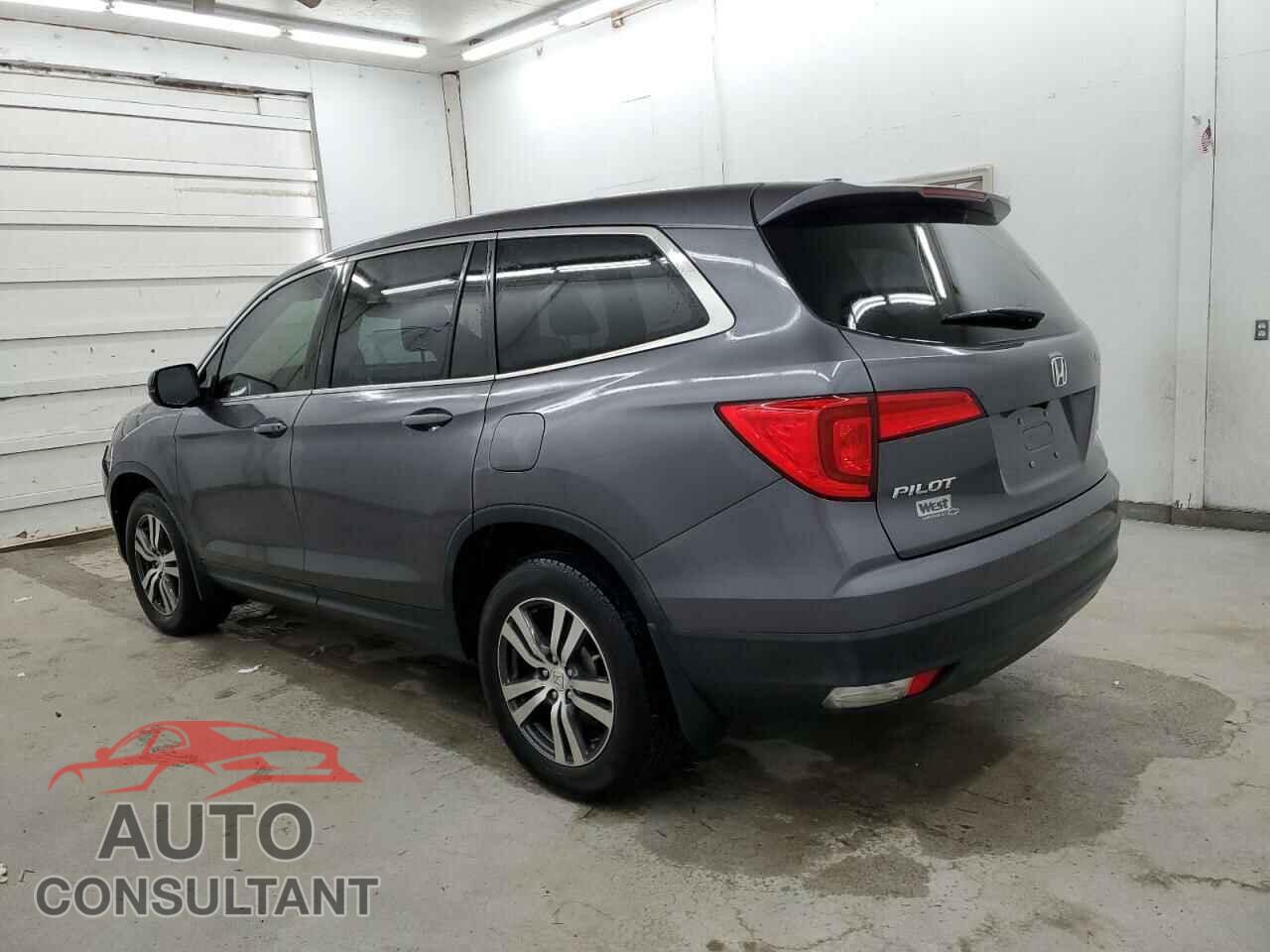 HONDA PILOT 2017 - 5FNYF6H53HB058038