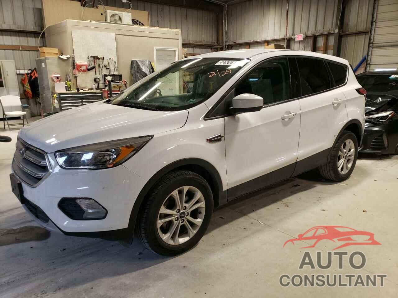 FORD ESCAPE 2019 - 1FMCU0GD6KUB59770