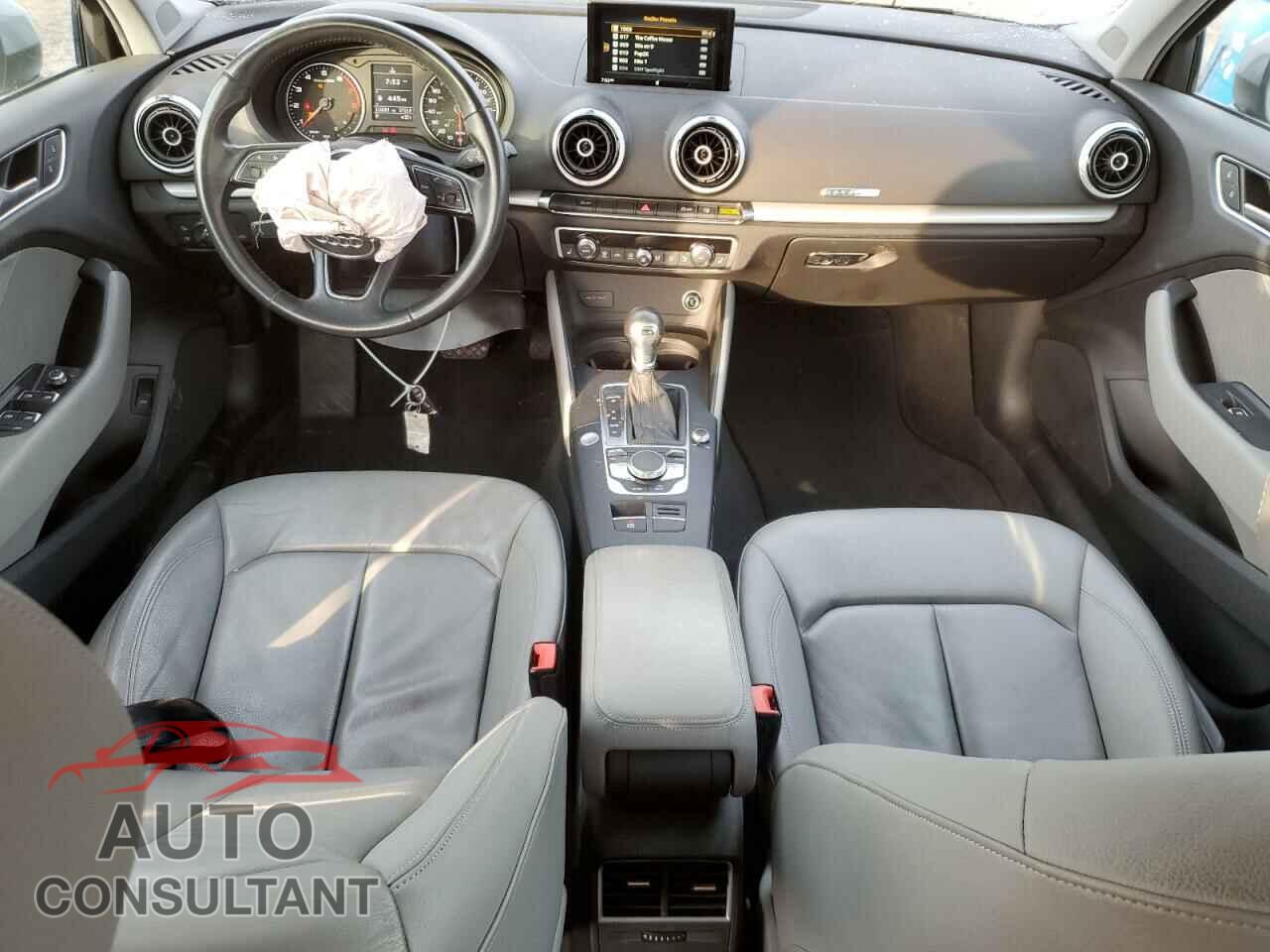 AUDI A3 2017 - WAUB8GFF0H1009676