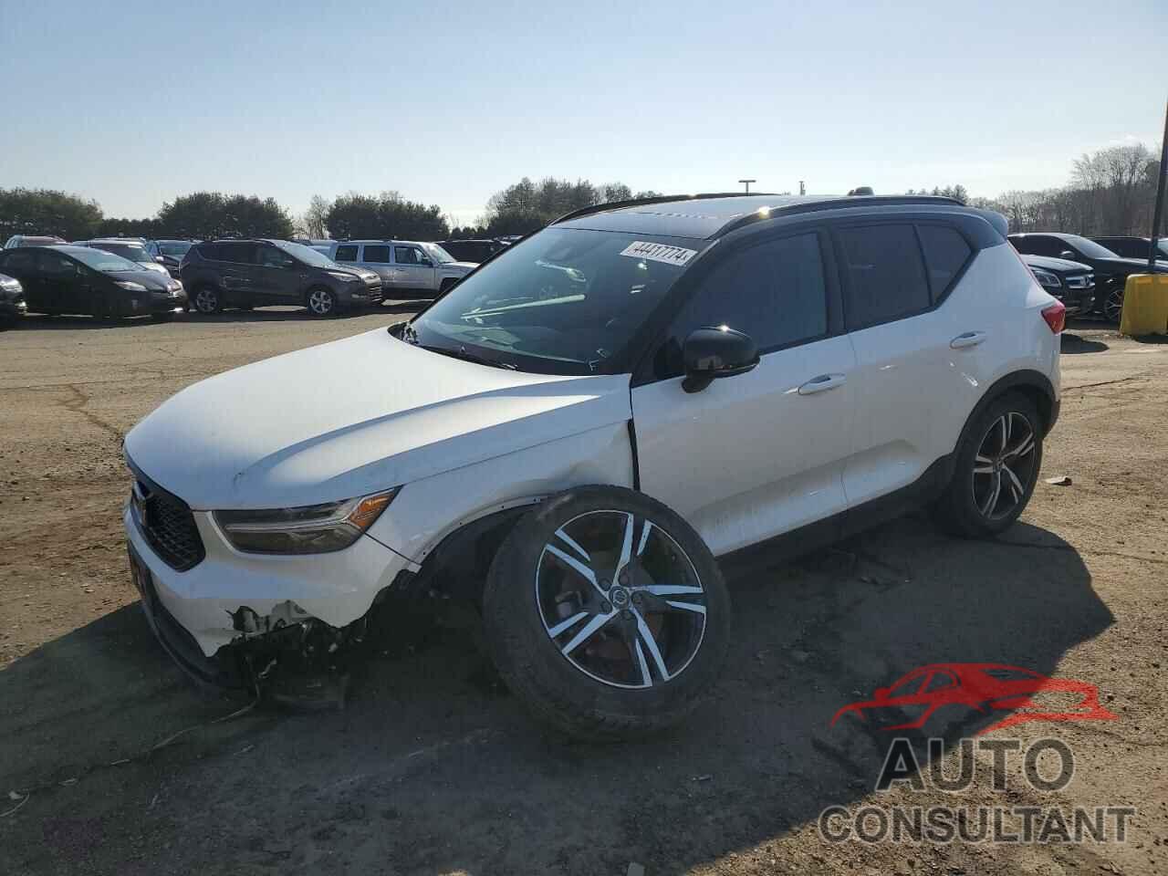 VOLVO XC40 2020 - YV4162UM9L2194674