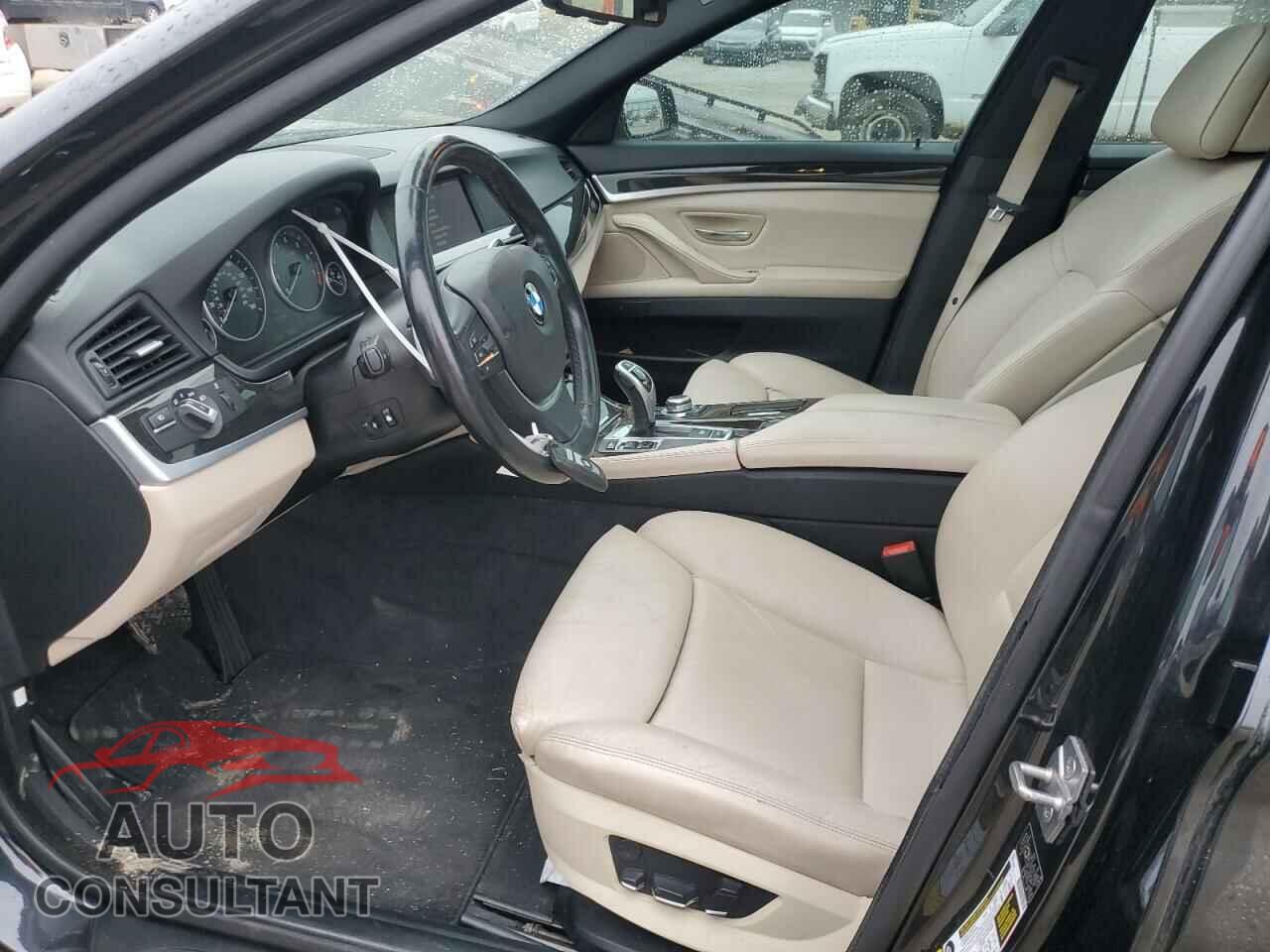BMW 5 SERIES 2012 - WBAFR7C57CC810001
