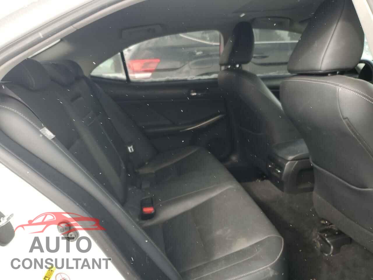 LEXUS IS 2015 - JTHCF1D25F5028951