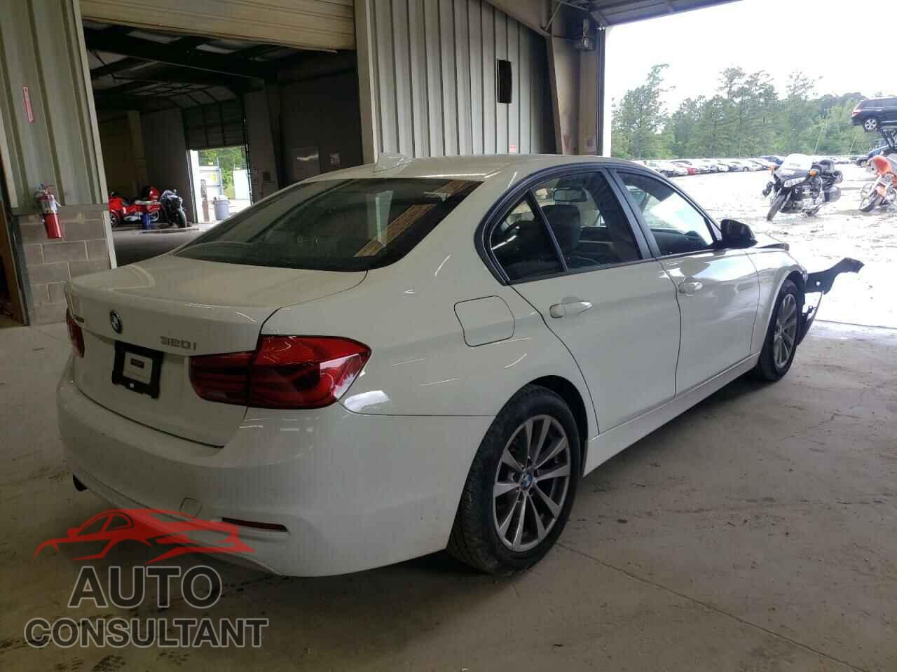 BMW 3 SERIES 2018 - WBA8A3C57JA505714