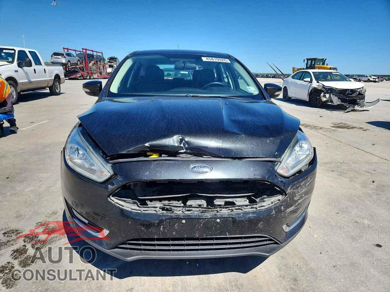 FORD FOCUS 2015 - 1FADP3N26FL323457